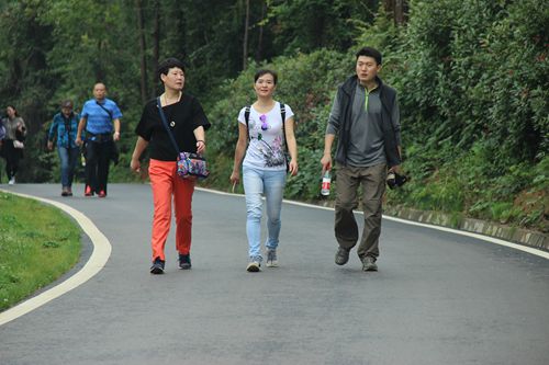 刑司学院工会组织教职工春游活动